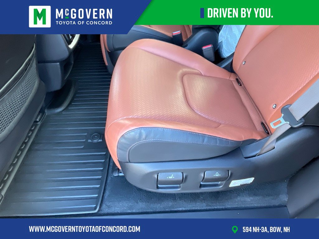 Used 2022 Kia Carnival SX Prestige FWD image 19