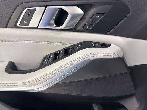 Certified 2023 BMW X5 xDrive40i w/ Premium Package image 11