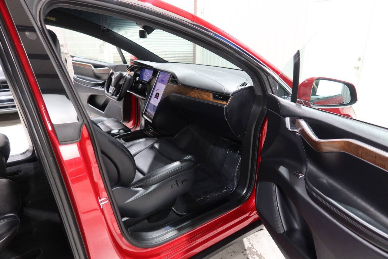 Used 2020 Tesla Model X Performance AWD/4WD image 12