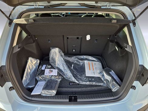 New 2026 Volkswagen Taos SE image 26