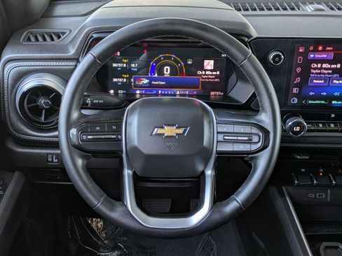 Used 2024 Chevrolet Colorado LT w/ LT Convenience Package RWD image 13