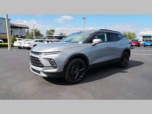 New 2025 Chevrolet Blazer LT image 17