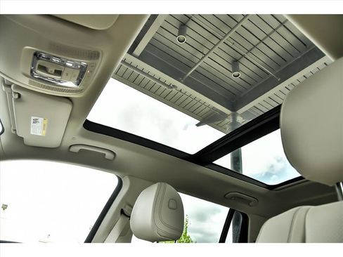 Certified 2025 Mercedes-Benz GLS 450 4MATIC image 15