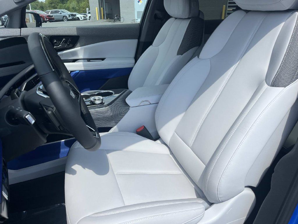 Certified 2026 Cadillac Optiq Luxury 1 RWD image 26