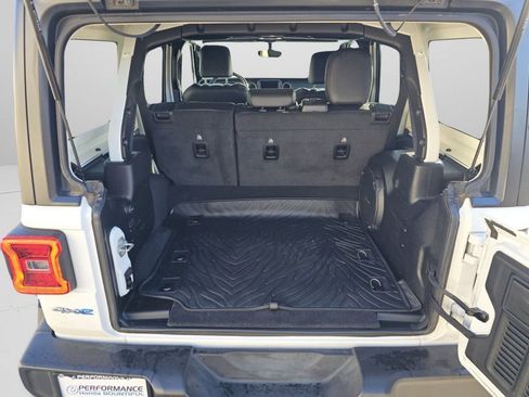 Used 2023 Jeep Wrangler Sahara w/ Cold Weather Group image 28