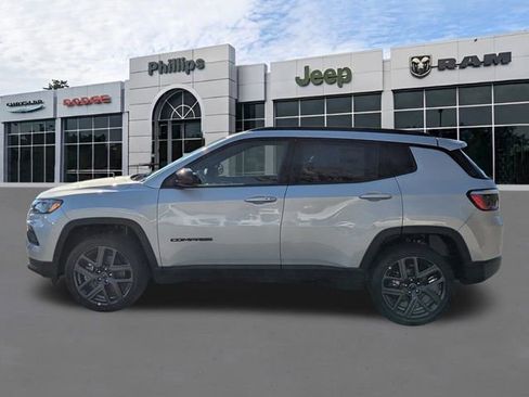 New 2026 Jeep Compass Latitude AWD/4WD image 7