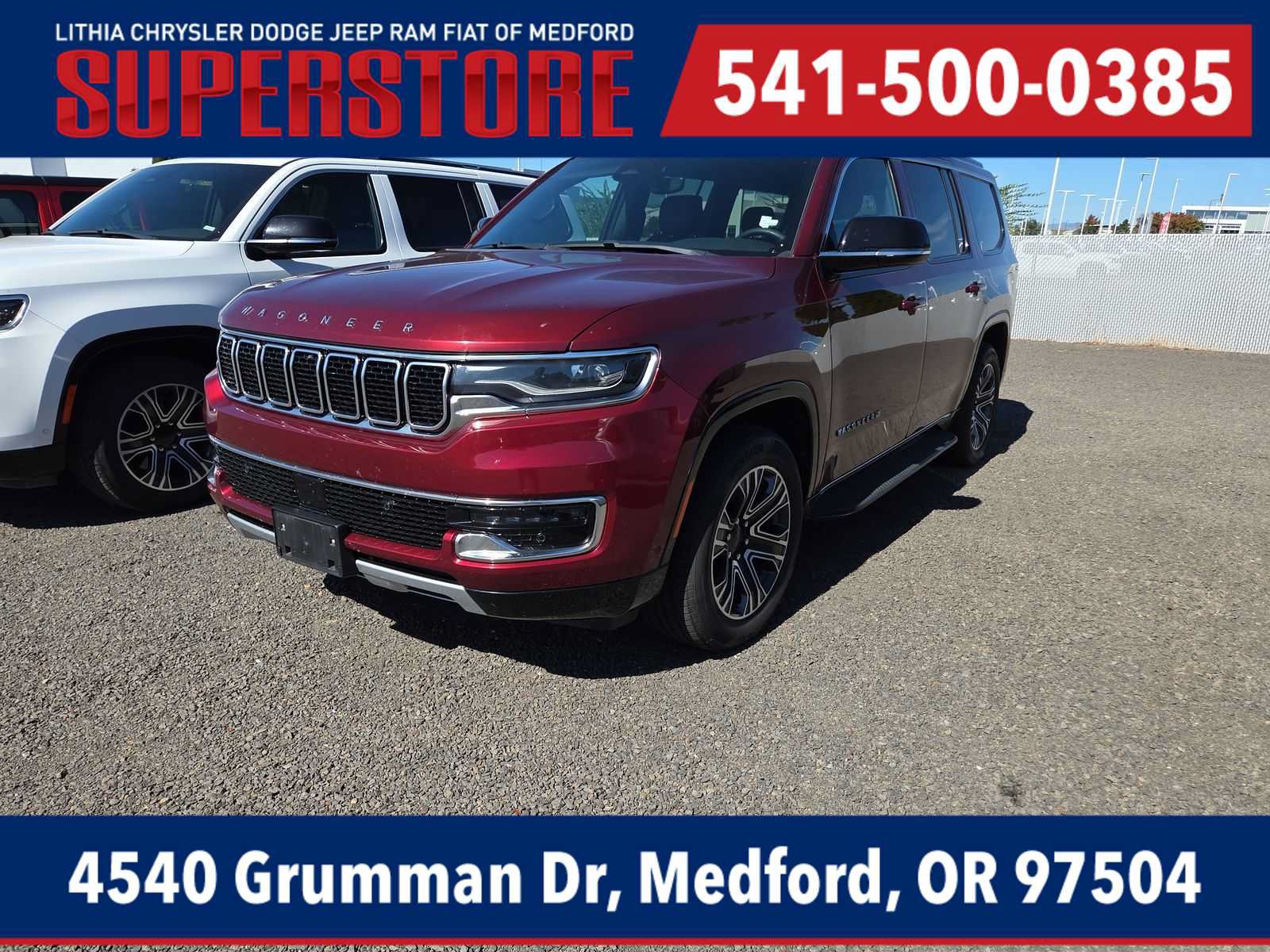 Used 2024 Jeep Wagoneer Series II w/ Flexible Seating Group AWD/4WD image 1