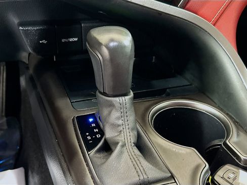 Used 2024 Toyota Camry XSE w/ Navigation Package FWD image 15