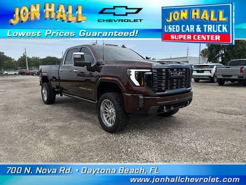 Used 2024 GMC Sierra 3500 Denali Ultimate AWD/4WD image 1