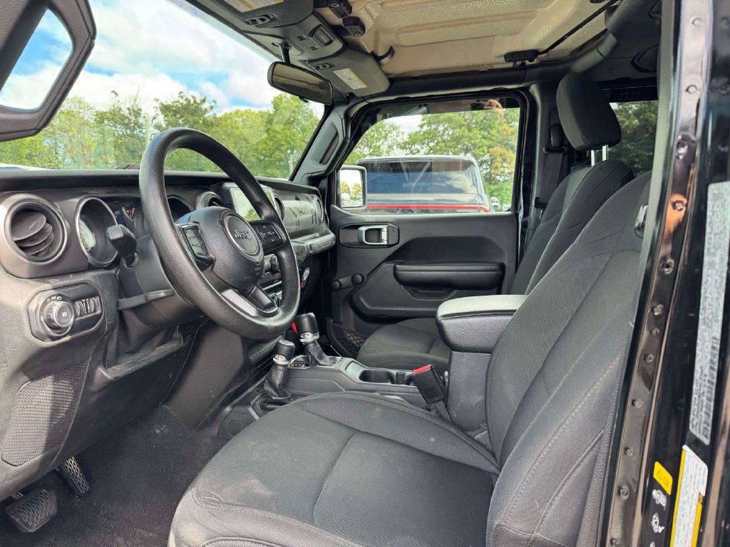 Used 2021 Jeep Wrangler Unlimited Sport AWD/4WD image 14
