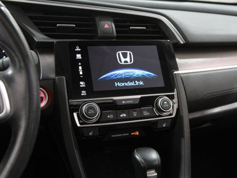 Used 2016 Honda Civic Touring image 9