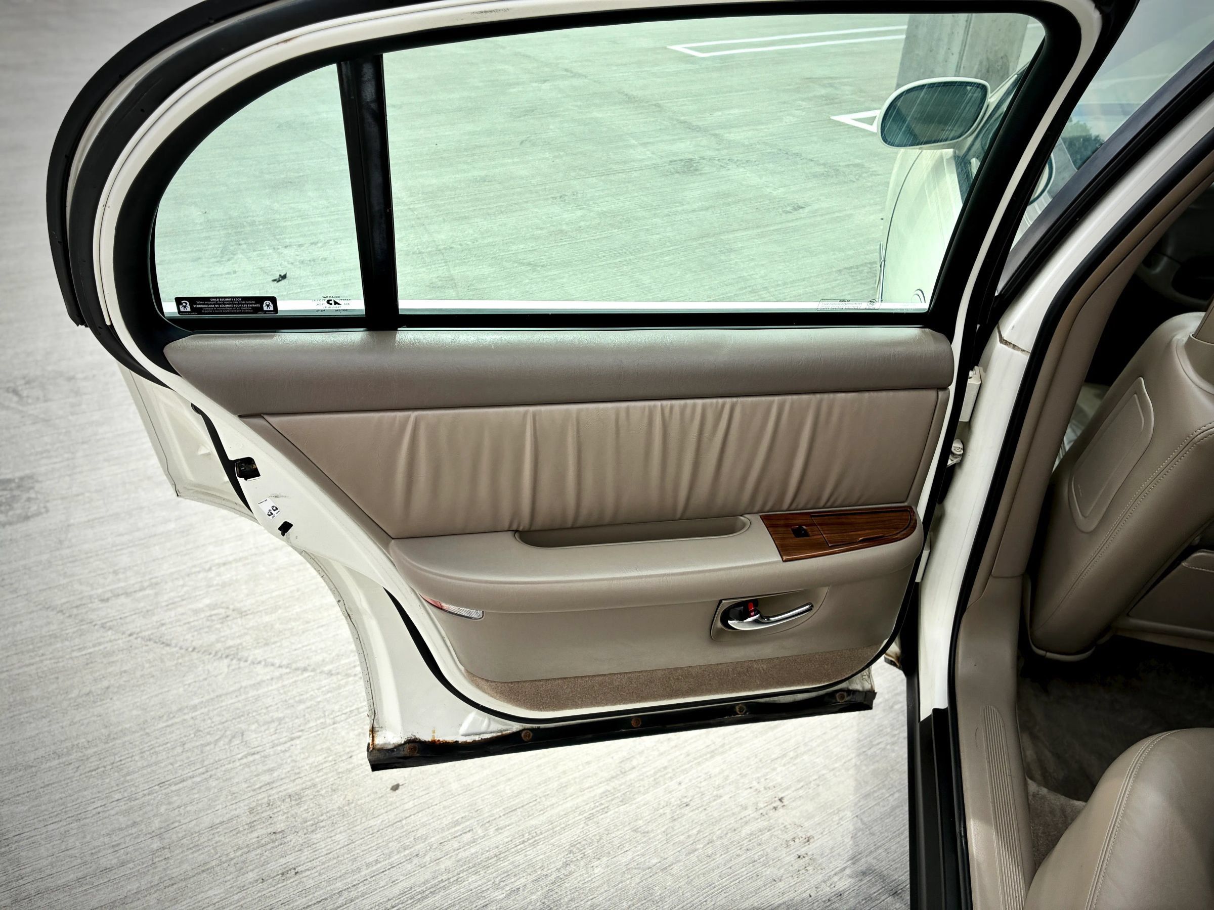 Used 2002 Buick Park Avenue w/ Prestige Pkg FWD image 27