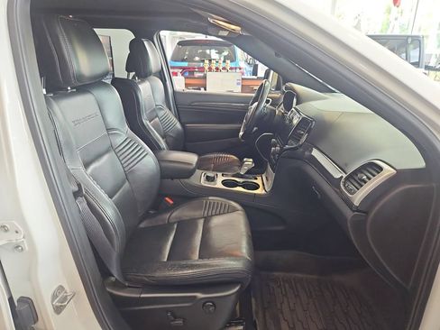 Used 2019 Jeep Grand Cherokee Trackhawk AWD/4WD image 16