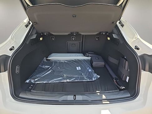 New 2024 Maserati Levante Modena Ultima image 33