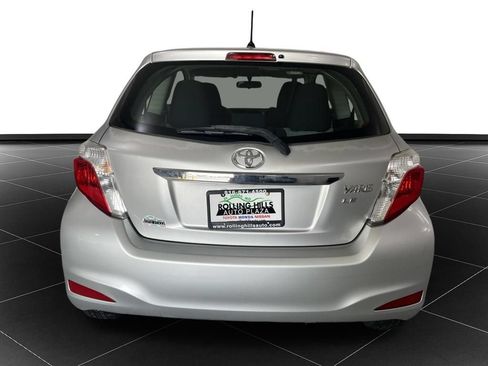 Used 2012 Toyota Yaris LE FWD image 4