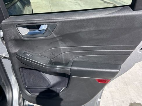 Used 2024 Ford Escape ST-Line image 16