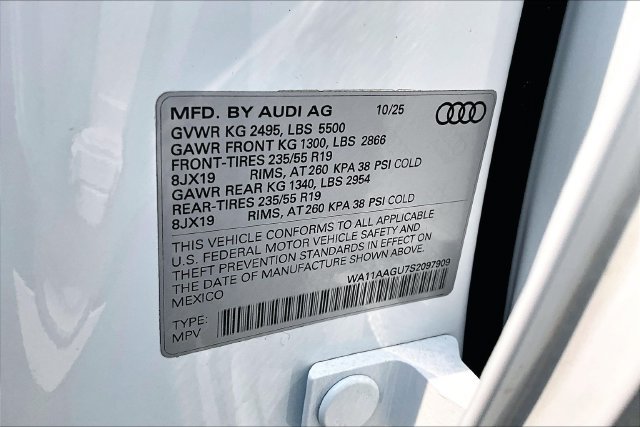 Used 2025 Audi Q5 Premium w/ Convenience Package AWD/4WD image 19