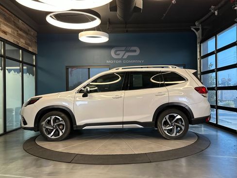 Used 2022 Subaru Forester Touring AWD/4WD image 6