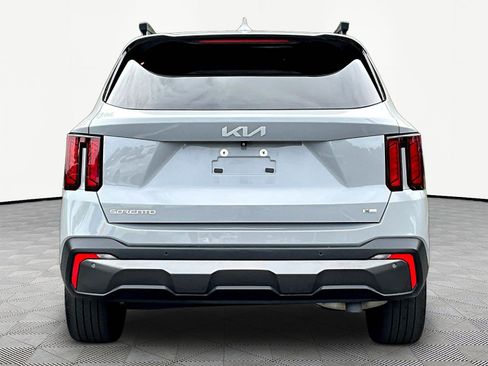 Used 2024 Kia Sorento X-Line EX AWD/4WD image 5