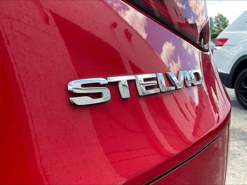 Used 2022 Alfa Romeo Stelvio Ti AWD/4WD image 24