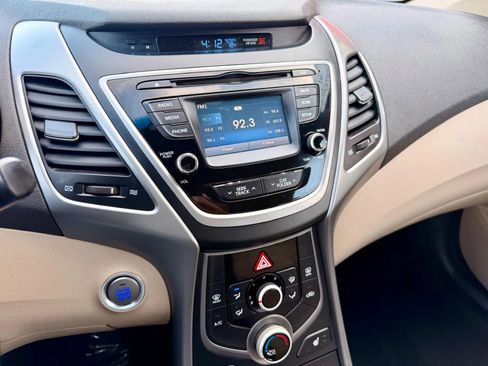 Used 2016 Hyundai Elantra Value Edition image 12