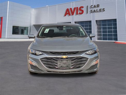 Used 2023 Chevrolet Malibu LT image 2