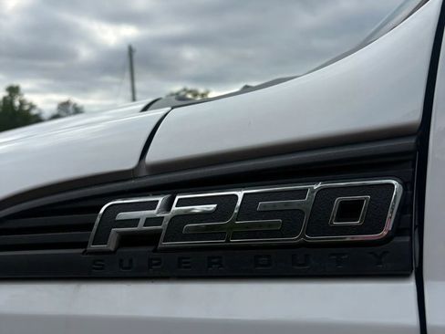 Used 2015 Ford F250 XL w/ Power Equipment Group AWD/4WD image 39