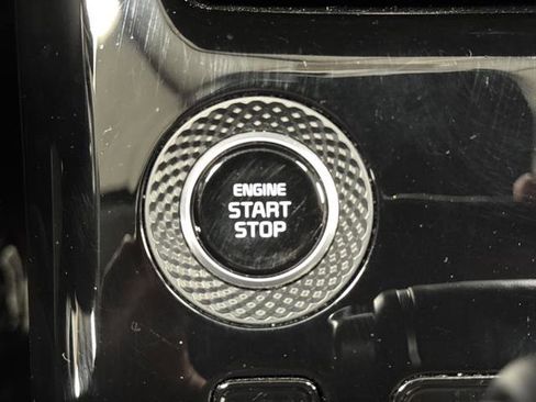 Used 2023 Kia Niro EX image 21