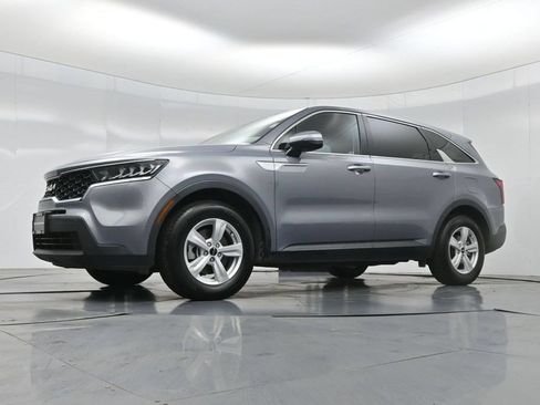 Certified 2023 Kia Sorento LX FWD image 47
