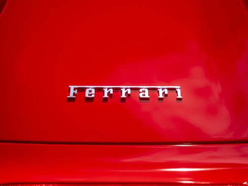 Used 2014 Ferrari 458 Spider image 25