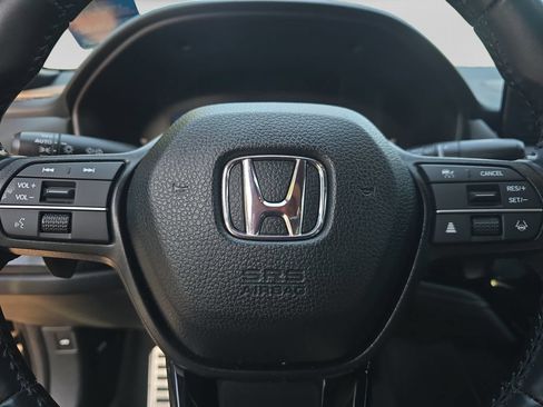 Used 2024 Honda Accord Sport image 19