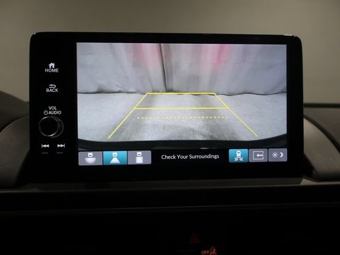 Used 2025 Honda Pilot EX-L image 29