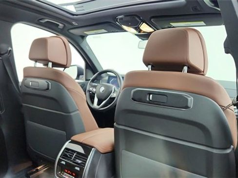 Used 2026 BMW X5 sDrive40i image 26