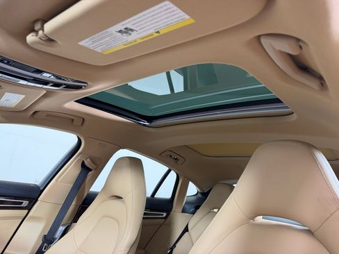 Certified 2023 Porsche Panamera 4 Platinum Edition AWD/4WD image 27