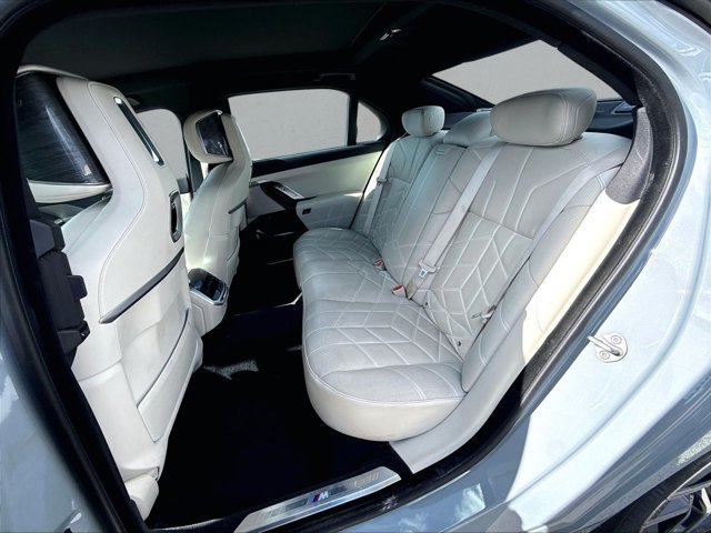 Certified 2024 BMW 740i RWD image 25
