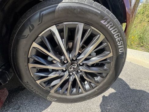 Certified 2025 INFINITI QX80 Autograph w/ Premium Cargo Package image 10