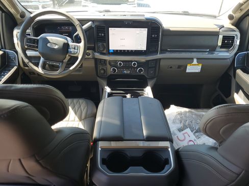 New 2026 Ford F450 Platinum w/ Platinum Plus Package image 12