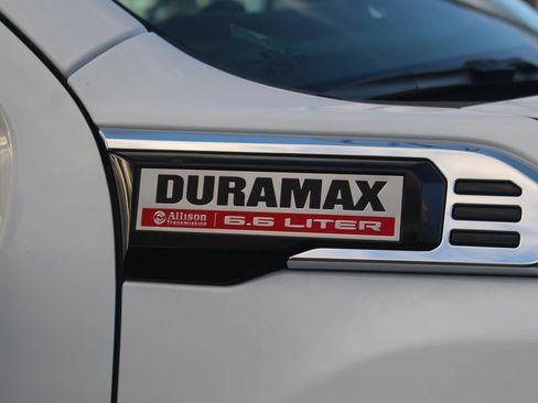 New 2026 GMC Sierra 3500 Denali w/ Denali Reserve Package image 10