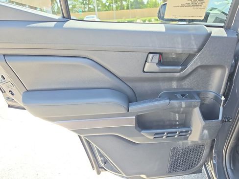 New 2026 Toyota 4Runner SR5 RWD image 29
