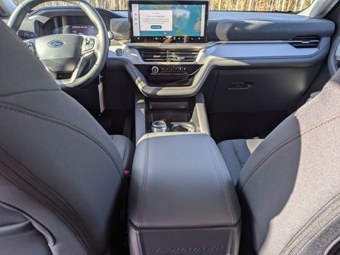 New 2026 Ford Explorer Active image 27