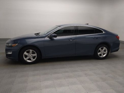 Used 2024 Chevrolet Malibu LS FWD image 2