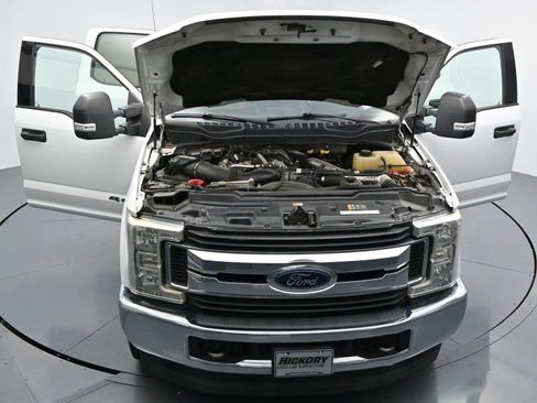Used 2017 Ford F250 XLT AWD/4WD image 41
