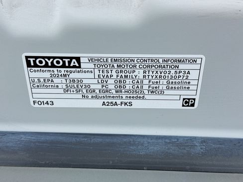 Used 2024 Toyota Camry XSE FWD image 17