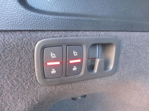 Used 2018 Audi Q7 3.0T Prestige w/ Prestige Package image 37