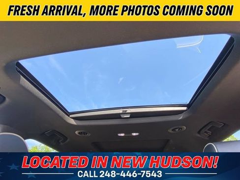 Used 2023 Chevrolet Traverse Premier w/ LPO, Floor Liner Package AWD/4WD image 19