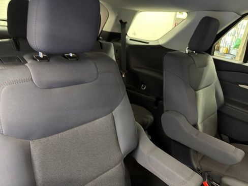 Certified 2026 Ford Explorer Active AWD/4WD image 10