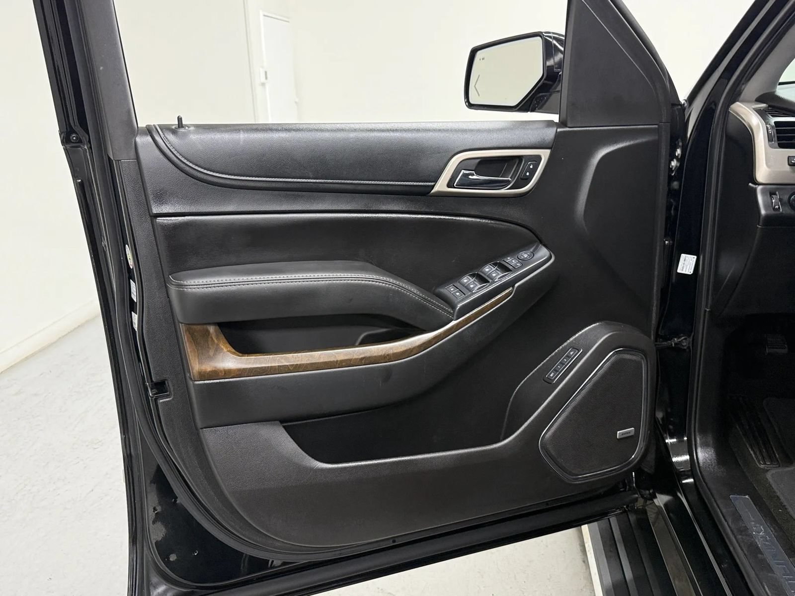 Used 2018 GMC Yukon Denali w/ Open Road Package RWD image 35
