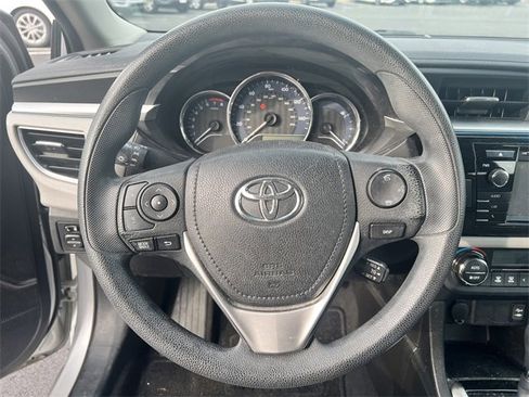 Used 2016 Toyota Corolla LE image 14