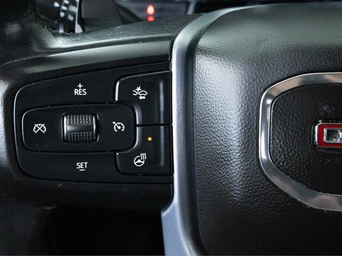 Used 2022 GMC Sierra 1500 SLT w/ SLT Premium Package AWD/4WD image 17