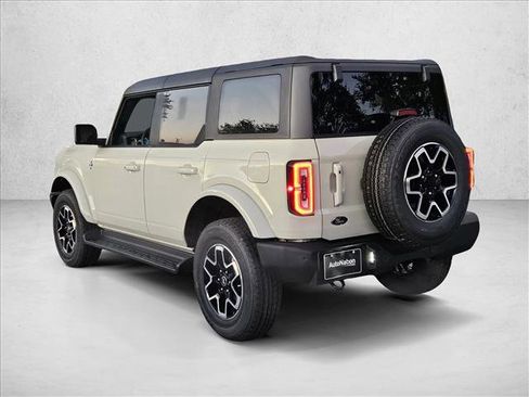 New 2025 Ford Bronco Outer Banks image 8